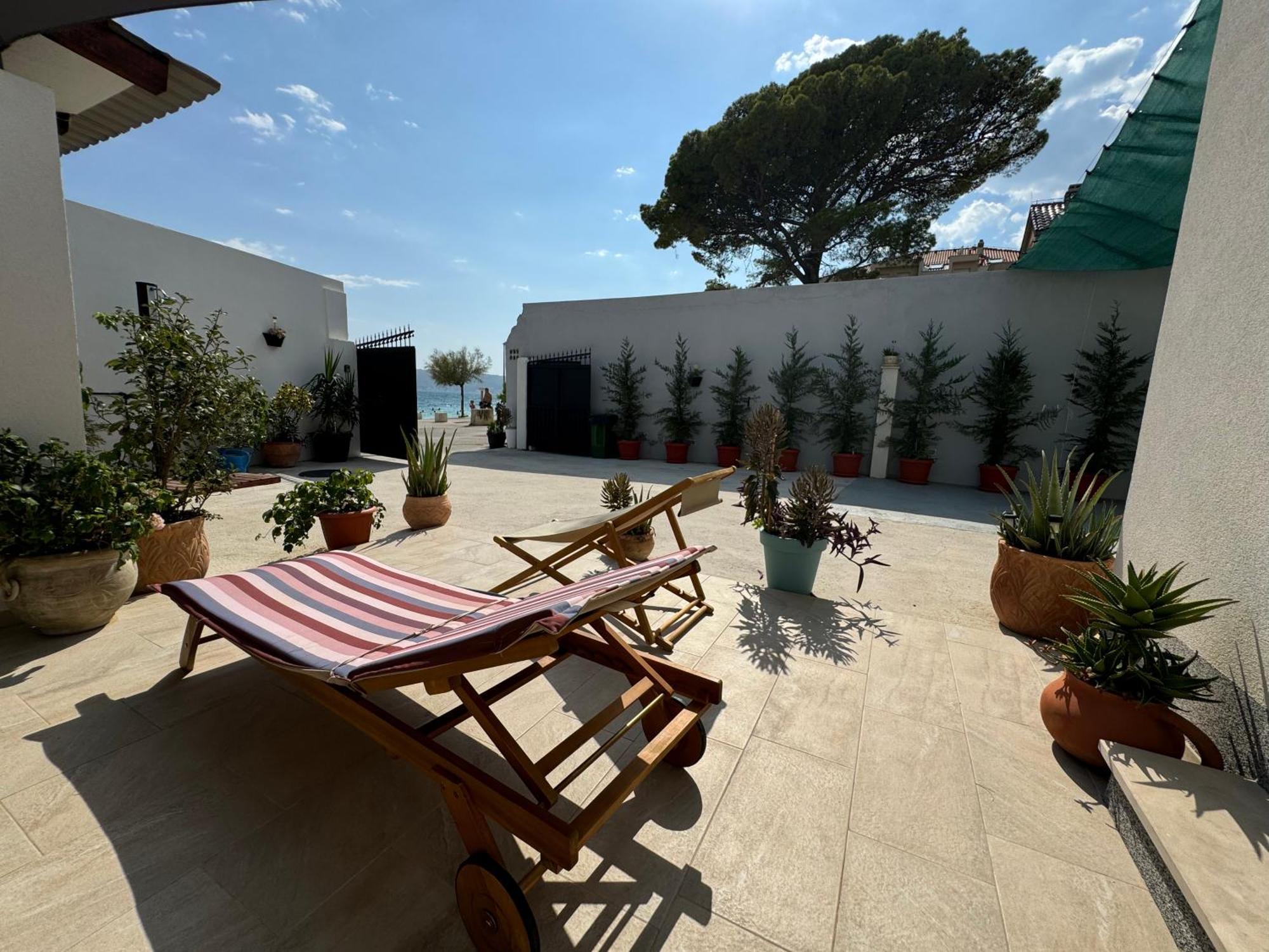 Beach House Oasis Villa Livak Kastela Luaran gambar